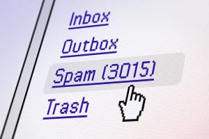 Lo spam sono mail non richiesta che reclamizza un prodotto, e rappresenta la versione elettronica dei volantini pubblicitari. Gli spammer attaccano generalmente via mail, ma lo spam oggi è presente ovunque sul web. Si può evitare utilizzando piccoli accorgimenti ed istallando un ottimo antispam e/o antivirus.