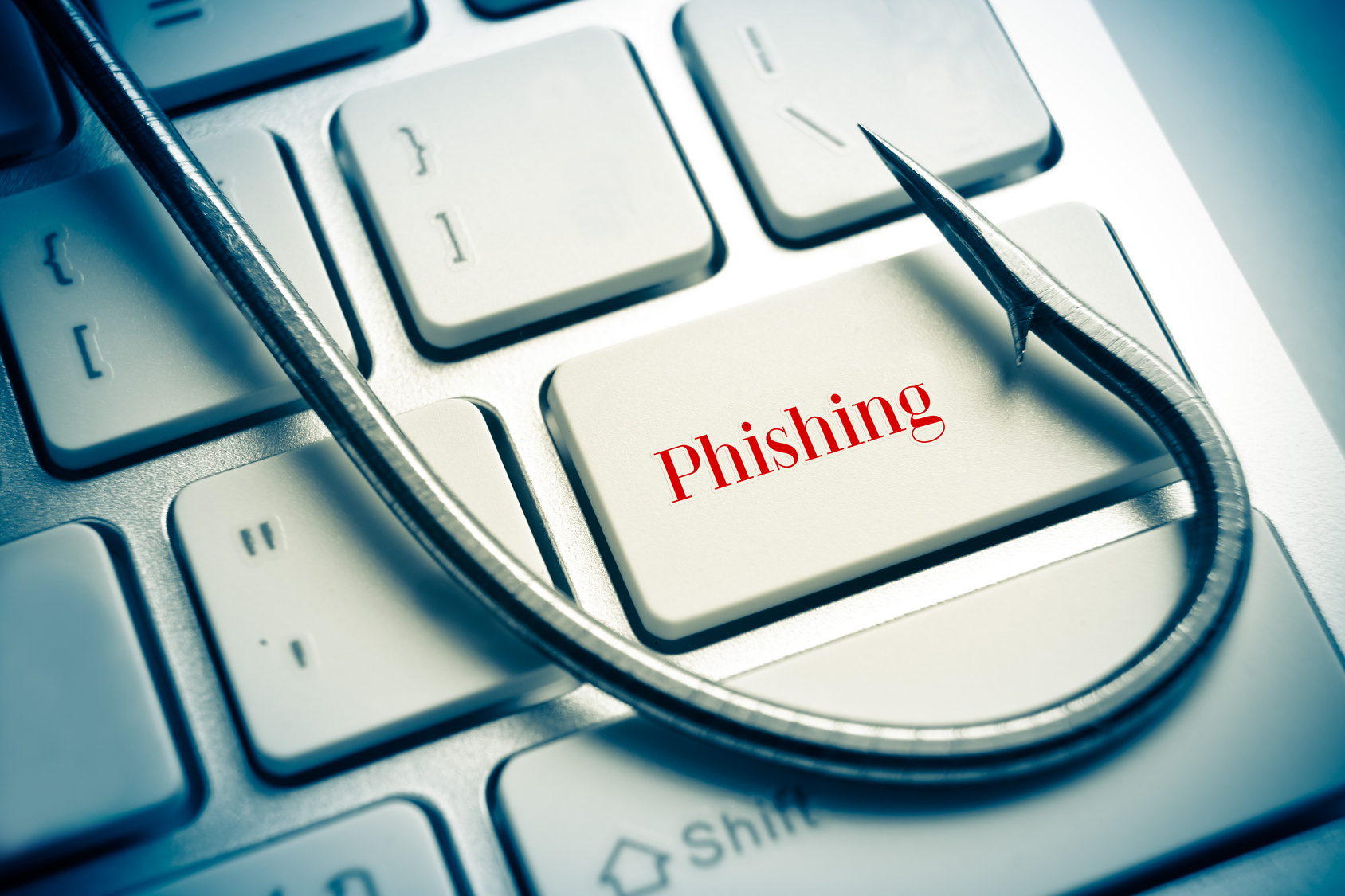 Il nuovo trend dei cyber criminali che minaccia la sicurezza informatica è quello di attaccare con importanti tentativi di Phishing le grandi aziende e le realtà finanziarie che detengono un numero elevato di dati . Una nuova tendenza che viene denominato Whaling ...